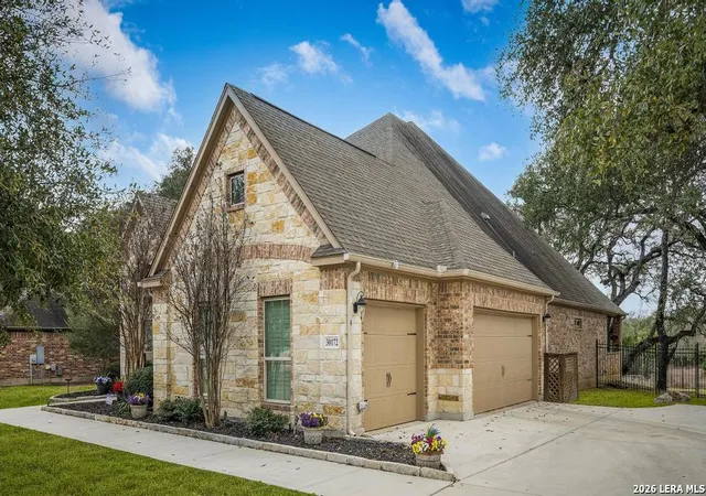 Photo 2 of Sale Pending at 30172 Setterfeld, Fair Oaks Ranch, TX 78015 | MLS# 1947889 | Listing updated on 2026-03-28