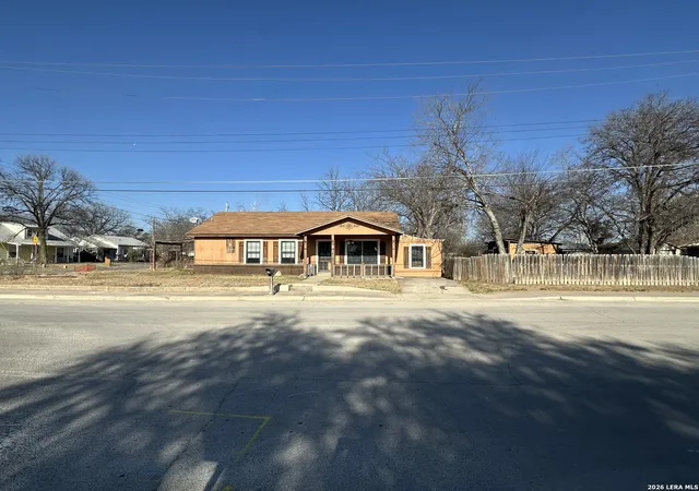 2nd image of 202 S 4th, Uvalde, TX 78801 | MLS# 1947919