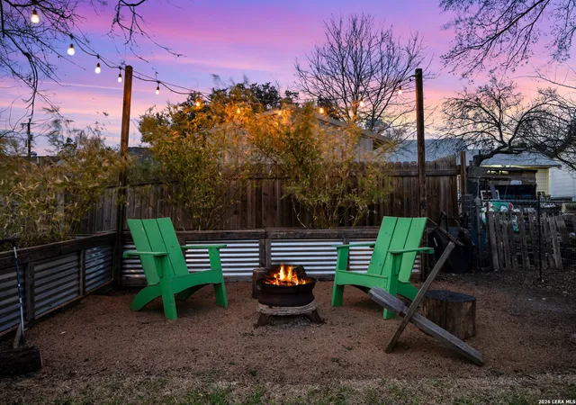 Photo 1 of Sale Pending at 627 W Ridgewood, San Antonio, TX 78212 | MLS# 1947924 | Listing updated on 2026-04-05