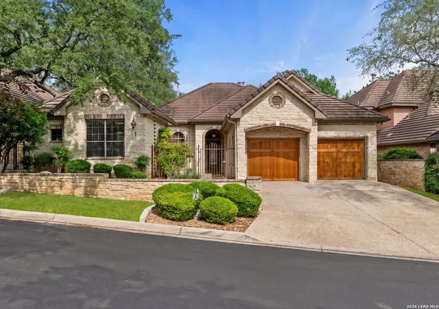 Photo 4 of Sale Pending at 84 Westcourt Ln, San Antonio, TX 78257 | MLS# 1947927 | Listing updated on 2026-05-08