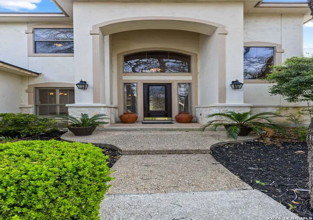Photo 2 of Sale Pending at 29218 Oakview Ridge, Boerne, TX 78015 | MLS# 1947940 | Listing updated on 2026-04-02