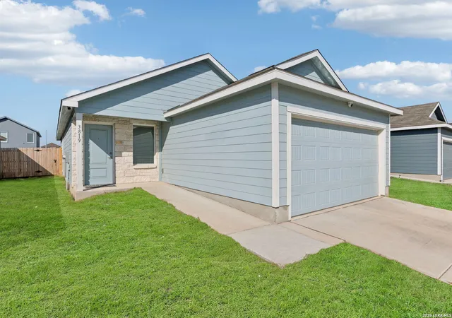 Photo 1 of Sale Pending at 3819 Terrell Tr, San Antonio, TX 78211 | MLS# 1947959 | Listing updated on 2026-04-12