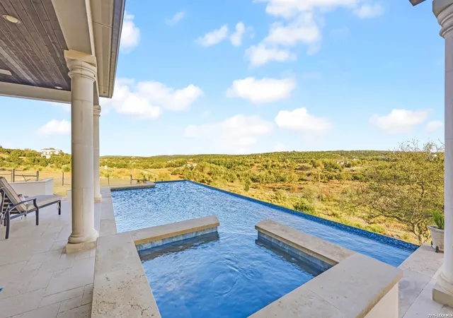 Photo 2 of Sale Pending at 1006 Ranger Rdg, New Braunfels, TX 78132 | MLS# 1947970 | Listing updated on 2026-03-25