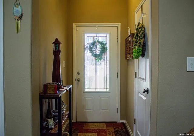 Photo 4 of Single family home for sale at 305 Yortown, Pleasanton, TX 78064 | MLS# 1947997 | Listing updated on 2026-09-09