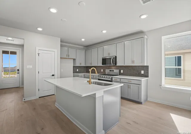Photo 3 of Sale Pending at 15523 Bonnethead Road, San Antonio, TX 78245 | MLS# 1948017 | Listing updated on 2026-09-21