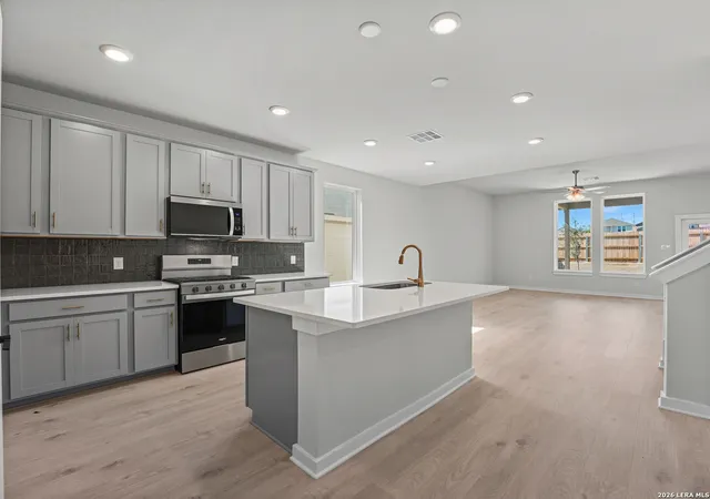 Photo 4 of Sale Pending at 15523 Bonnethead Road, San Antonio, TX 78245 | MLS# 1948017 | Listing updated on 2026-09-21