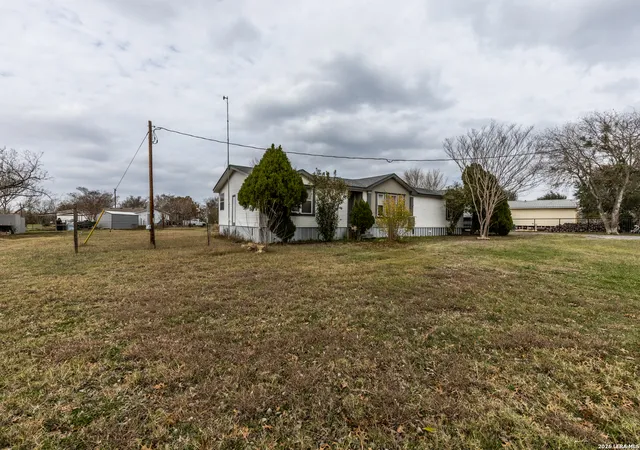 Photo 1 of Single family home for sale at 5526 Fm 20, Seguin, TX 78155 | MLS# 1948035 | Listing updated on 2026-09-21