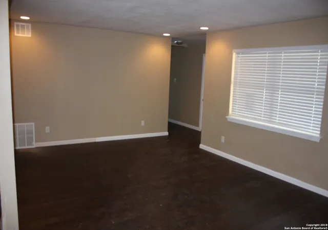 2nd image of 201 Zephyr, Windcrest, TX 78239 | MLS# 1948057