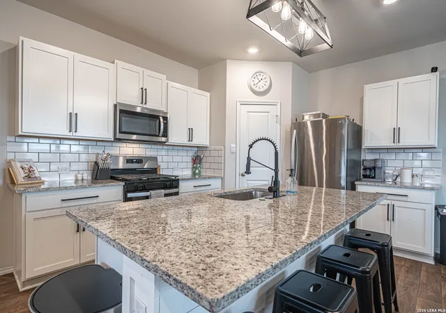 Photo 3 of Single family home for sale at 15623 Mint Patch Meadow, San Antonio, TX 78073 | MLS# 1948078 | Listing updated on 2026-03-29