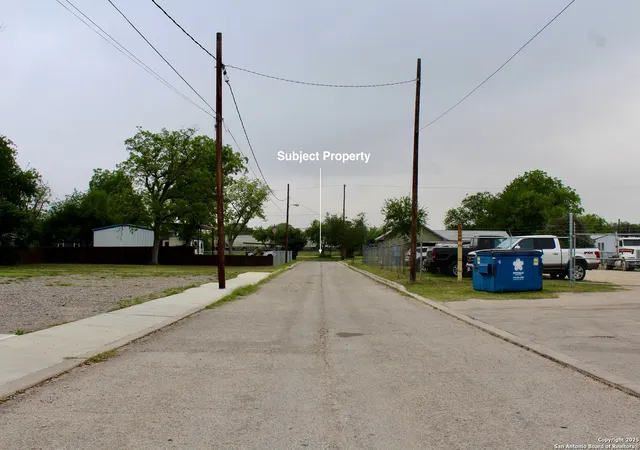 Photo 3 of Land for sale at 1617 First St, Pleasanton, TX 78064 | MLS# 1948086 | Listing updated on 2026-03-22