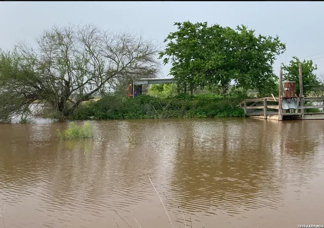 4th image of 0 County Road 117, Floresville, TX 78114 | MLS# 1948132