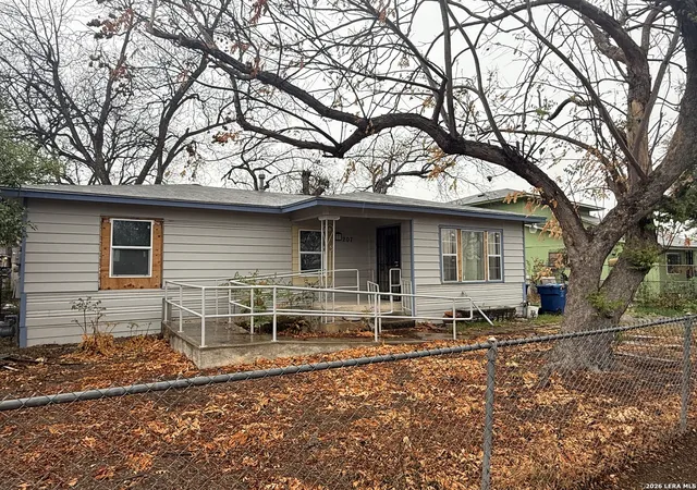 Photo 1 of Sale Pending at 207 29th, San Antonio, TX 78237 | MLS# 1948190 | Listing updated on 2026-08-13