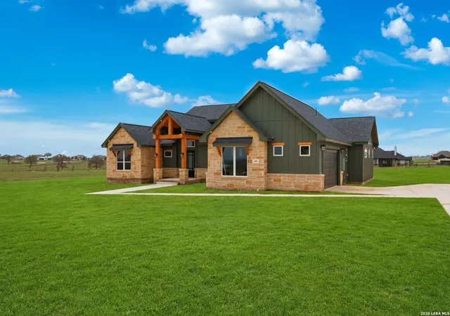 2nd image of 140 Sunset, La Vernia, TX 78121 | MLS# 1948210