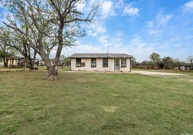 2nd image of 844 County Road 6846, Lytle, TX 78052 | MLS# 1948239
