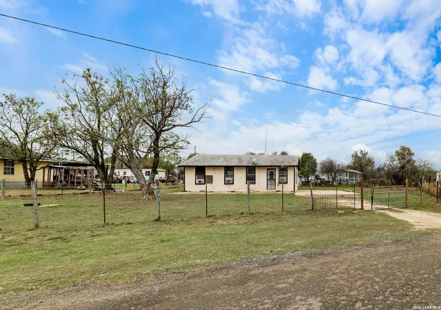 1st image of 844 County Road 6846, Lytle, TX 78052 | MLS# 1948239