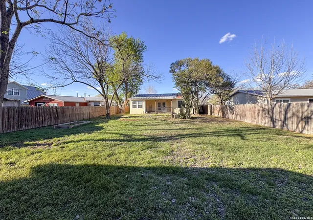 21st image of 325 Hickman, Boerne, TX 78006 | MLS# 1948254