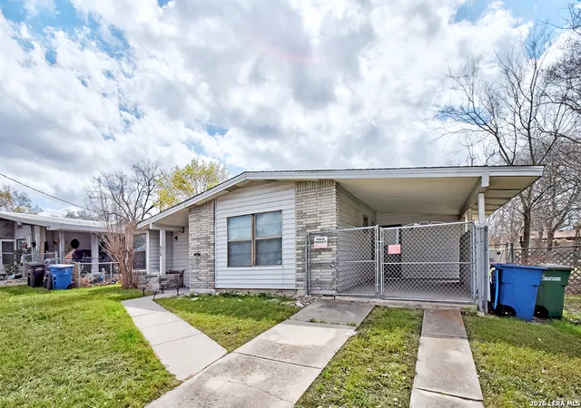 Photo 2 of Single family home for sale at 134 Shadowlight Terrace, San Antonio, TX 78233 | MLS# 1948258 | Listing updated on 2026-08-29