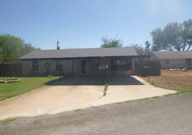 Photo 1 of Single family home for sale at 2820 County Road 1129, Pearsall, TX 78061 | MLS# 1948261 | Listing updated on 2026-09-10