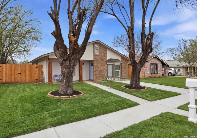 Photo 3 of Sale Pending at 9439 Hindi, San Antonio, TX 78224 | MLS# 1948275 | Listing updated on 2026-03-13