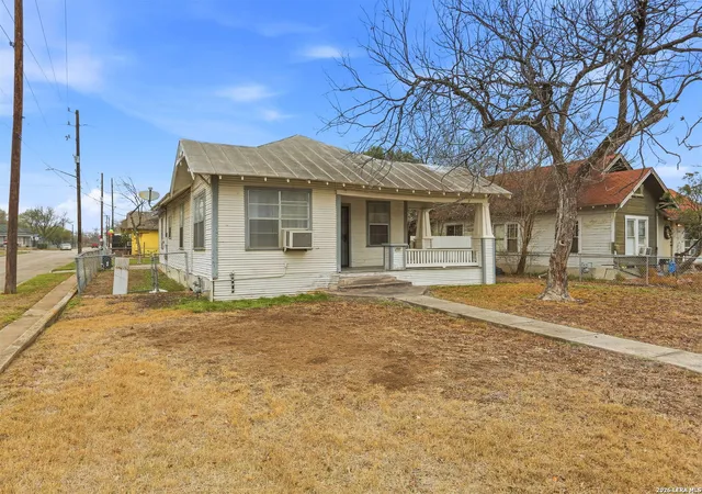 Photo 3 of Sale Pending at 751 Rivas, San Antonio, TX 78207 | MLS# 1948289 | Listing updated on 2026-05-02