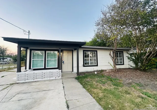 Photo 2 of Single family home for sale at 151 Bernice, San Antonio, TX 78228 | MLS# 1948314 | Listing updated on 2026-03-23