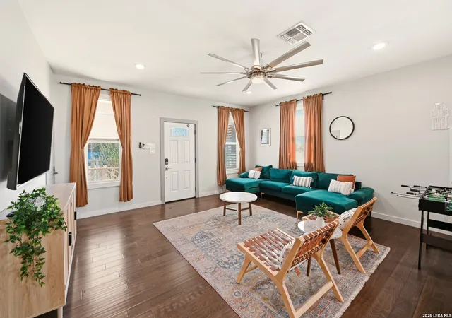 Photo 3 of Single family home for sale at 419 Hackberry, San Antonio, TX 78202 | MLS# 1948316 | Listing updated on 2026-06-30