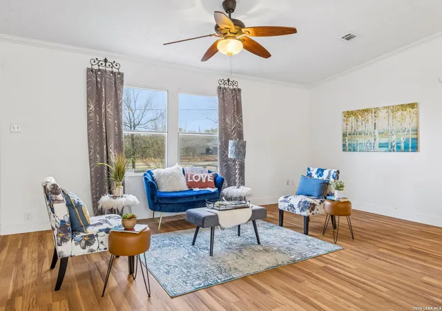 Photo 3 of Manufactured home for sale at 415 County Road 3822, San Antonio, TX 78253 | MLS# 1948330 | Listing updated on 2026-04-24