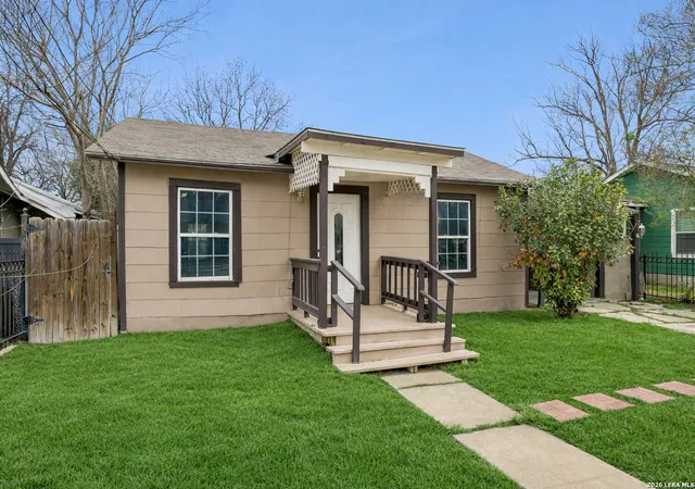 Photo 2 of Sale Pending at 253 Carroll, San Antonio, TX 78225 | MLS# 1948354 | Listing updated on 2026-05-06
