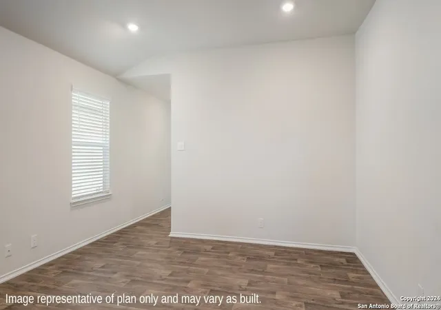 Photo 4 of Sale Pending at 11733 Wentwood Vale, San Antonio, TX 78245 | MLS# 1948417 | Listing updated on 2026-08-17