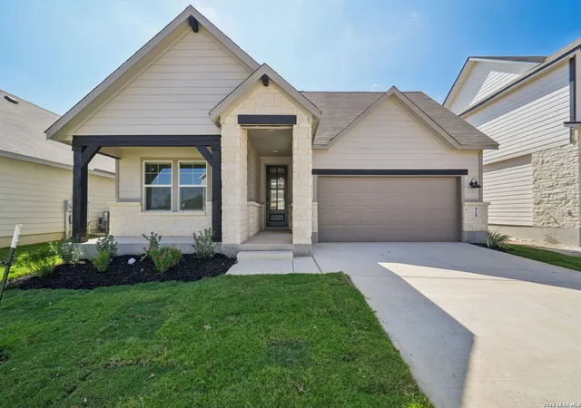Photo 1 of Sale Pending at 918 Earp Blvd, San Antonio, TX 78260 | MLS# 1948431 | Listing updated on 2026-05-15