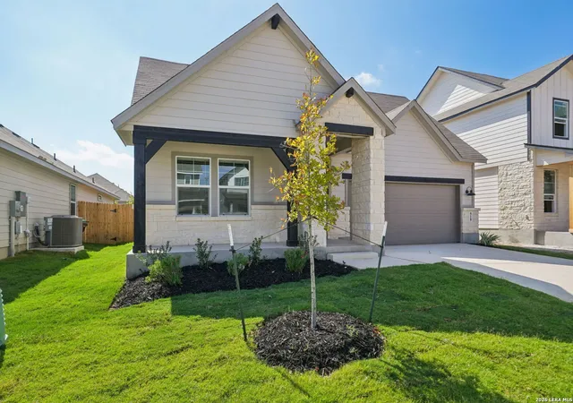 Photo 2 of Sale Pending at 918 Earp Blvd, San Antonio, TX 78260 | MLS# 1948431 | Listing updated on 2026-05-15