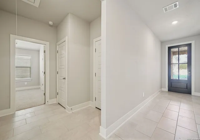 Photo 4 of Sale Pending at 918 Earp Blvd, San Antonio, TX 78260 | MLS# 1948431 | Listing updated on 2026-05-15