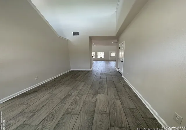 Photo 3 of Single family home for sale at 1187 Bob White Dr, Spring Branch, TX 78070 | MLS# 1948443 | Listing updated on 2026-04-08