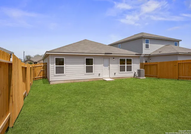 Photo 3 of Single family home for sale at 15230 Waterow View, Von Ormy, TX 78073 | MLS# 1948510 | Listing updated on 2026-03-23