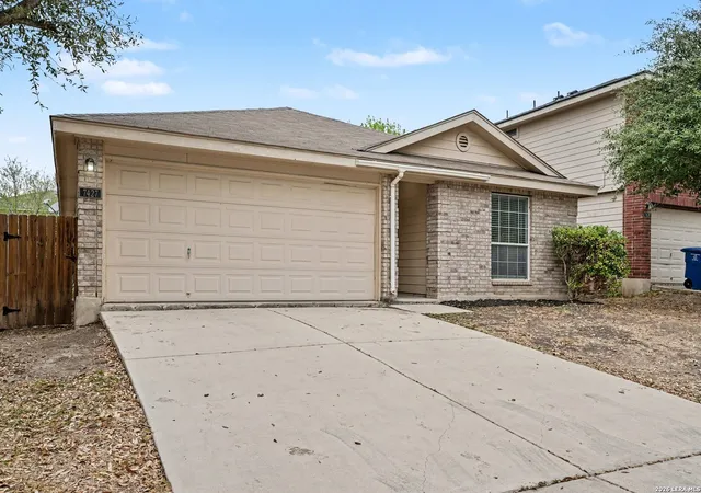 Photo 3 of Sale Pending at 7427 Draco Leap, San Antonio, TX 78252 | MLS# 1948531 | Listing updated on 2026-05-13
