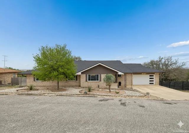 2nd image of 677 Floral, New Braunfels, TX 78130 | MLS# 1948554