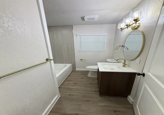 Photo 2 of Sale Pending at 1114 Halliday, San Antonio, TX 78210 | MLS# 1948555 | Listing updated on 2026-04-17