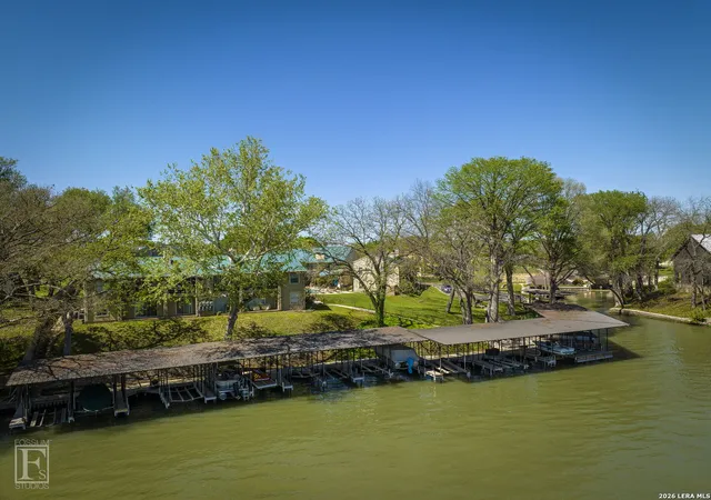 5th image of 551 Terminal Loop, McQueeney, TX 78123