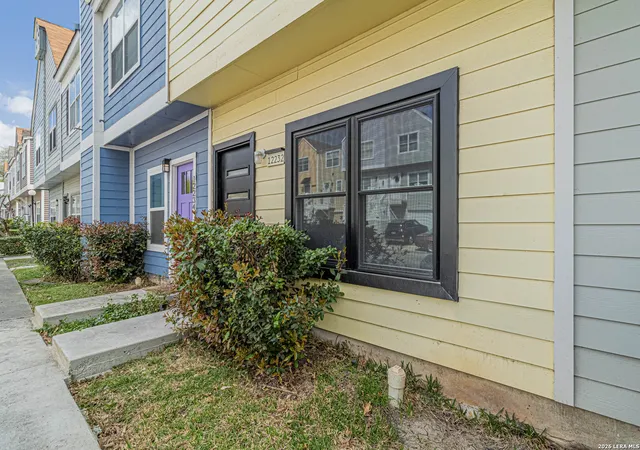 Photo 3 of Sale Pending at 12232 Apricot, San Antonio, TX 78247 | MLS# 1948617 | Listing updated on 2026-05-01