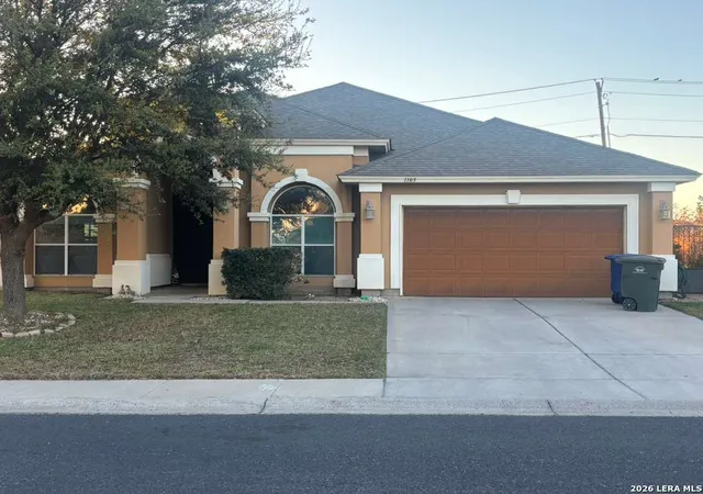 Photo 1 of Single family home for sale at 1105 Coahuila Loop, Laredo, TX 78045 | MLS# 1948618 | Listing updated on 2026-03-23