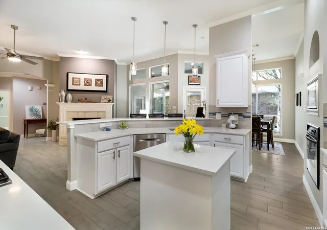 Photo 4 of Sale Pending at 50 Amber Frst, Hollywood Park, TX 78232 | MLS# 1948645 | Listing updated on 2026-04-07