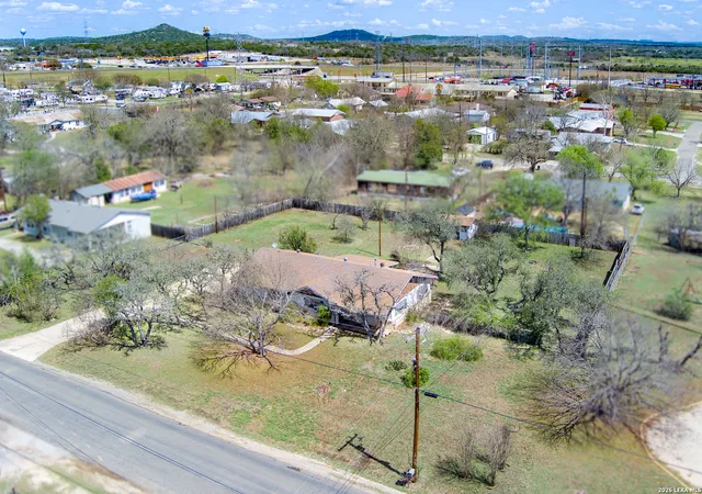 17th image of 1101 Fifth, Comfort, TX 78013 | MLS# 1948648