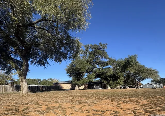 Photo 4 of Single family home for sale at 1117 E Brazos, Pearsall, TX 78061 | MLS# 1948661 | Listing updated on 2026-05-16