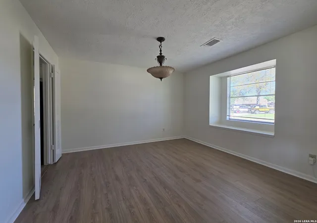 4th image of 1804 Winding Creek, Pearland, TX 77581 | MLS# 1948667