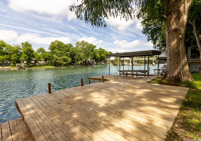 Photo 3 of Single family home for sale at 92 Turtle Ln, Seguin, TX 78155 | MLS# 1948712 | Listing updated on 2026-09-28