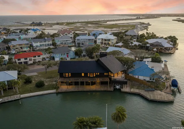 2nd image of 25 Bimini, Rockport, TX 78382 | MLS# 1948738