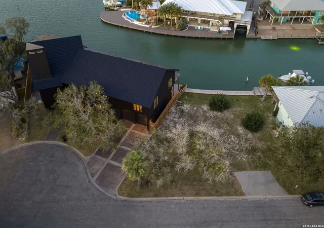 52nd image of 25 Bimini, Rockport, TX 78382 | MLS# 1948738