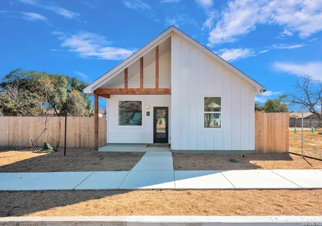 Homes for sale in San Antonio, TX | 1535 Lennon St #6, San Antonio, TX 78223 | MLS# 1948810