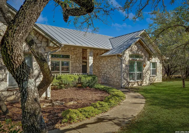 Photo 2 of Sale Pending at 7807 Rocking Horse Ln, Boerne, TX 78015 | MLS# 1948839 | Listing updated on 2026-05-13