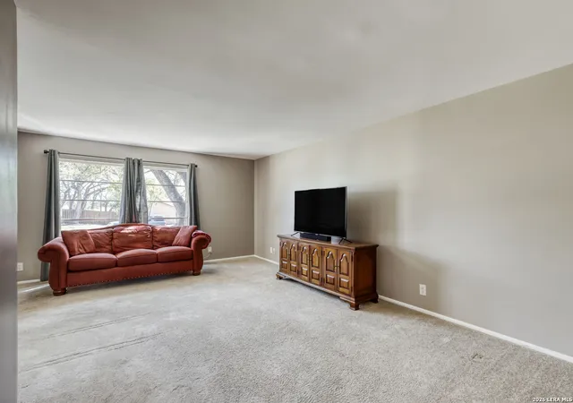 Photo 3 of Single family home for sale at 1007 Mount Rainier, San Antonio, TX 78213 | MLS# 1948877 | Listing updated on 2026-09-14